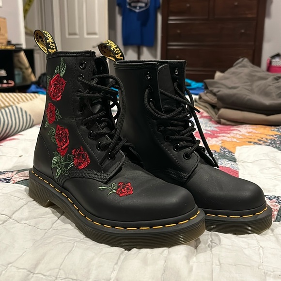 Dr Martens Womens 1460 Vonda Floral Leather Lace Up Boots - size 5 NWOT - Picture 2 of 8